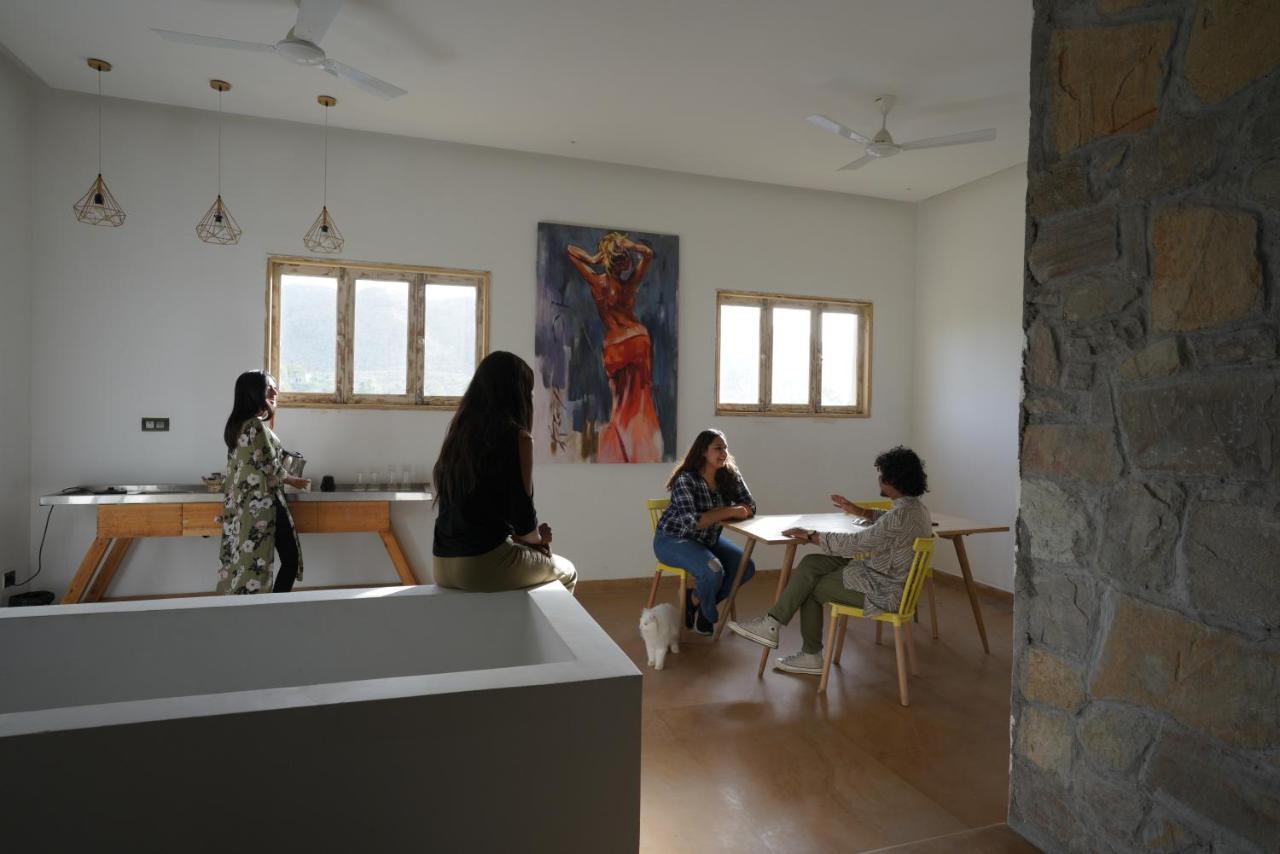 אודייפור Parijat Private Pool Villa 1, 2 And 3 Bhk מראה חיצוני תמונה