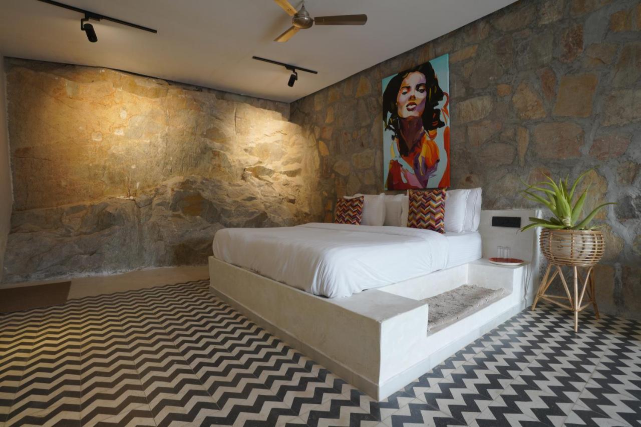 אודייפור Parijat Private Pool Villa 1, 2 And 3 Bhk מראה חיצוני תמונה
