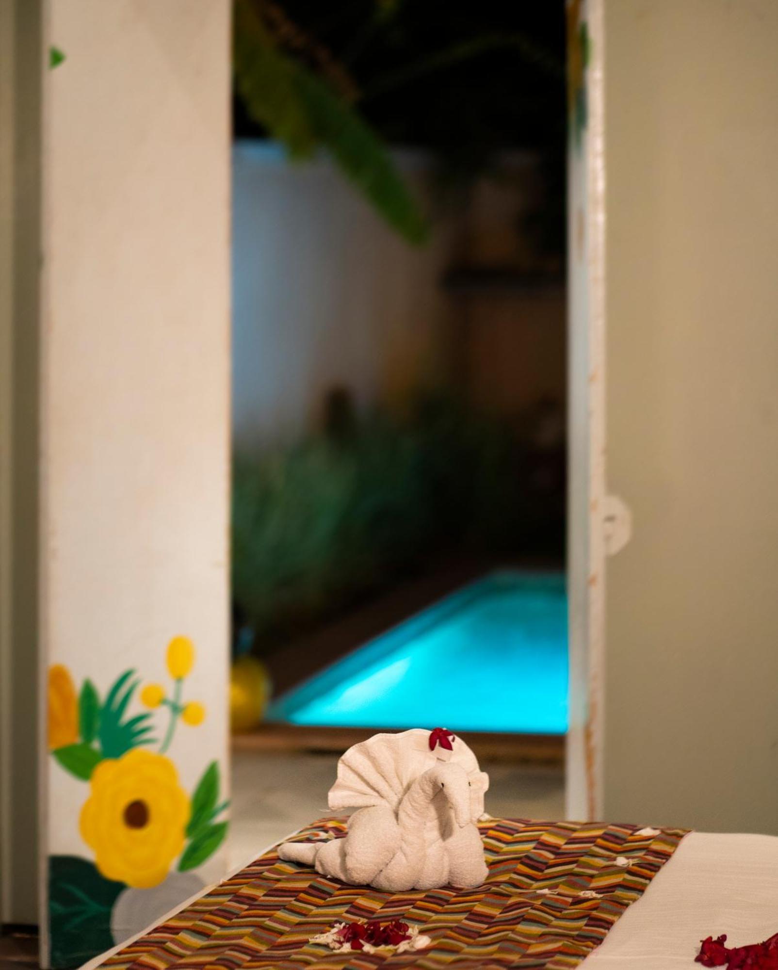 אודייפור Parijat Private Pool Villa 1, 2 And 3 Bhk מראה חיצוני תמונה