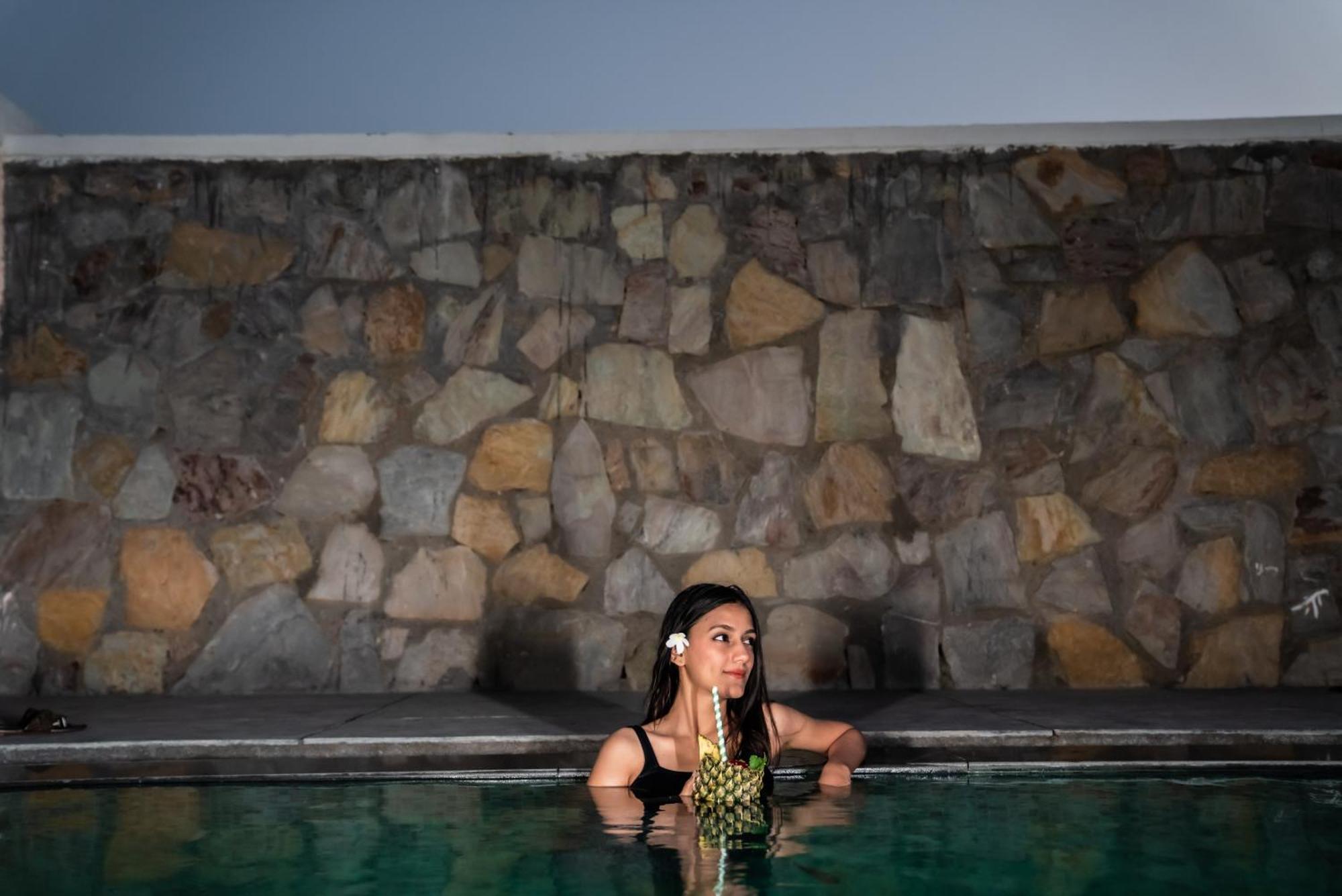 אודייפור Parijat Private Pool Villa 1, 2 And 3 Bhk מראה חיצוני תמונה